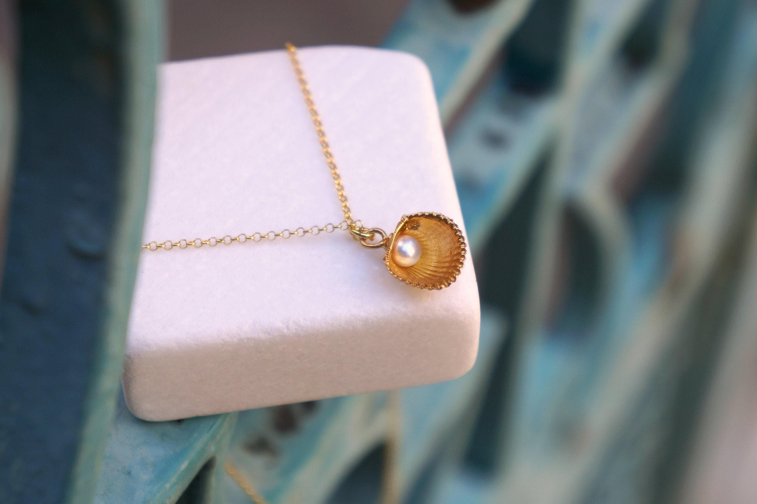 Pearl Pendant Necklace: Real Sea Shell Detail - Gold-Plated Silver-2