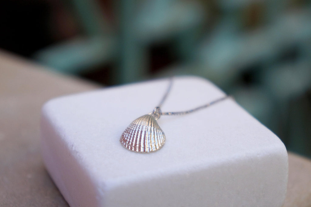 Nautical Pendant Necklace: Gold Sea Shell Design (Sterling Silver)-4